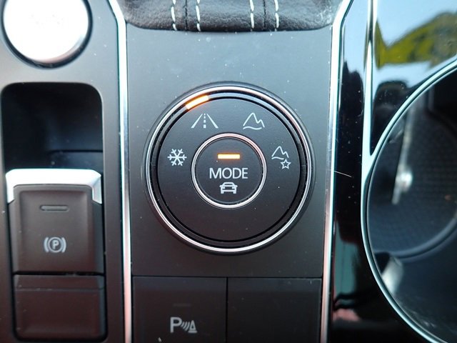 Used 2022 Volkswagen Atlas SE image 22