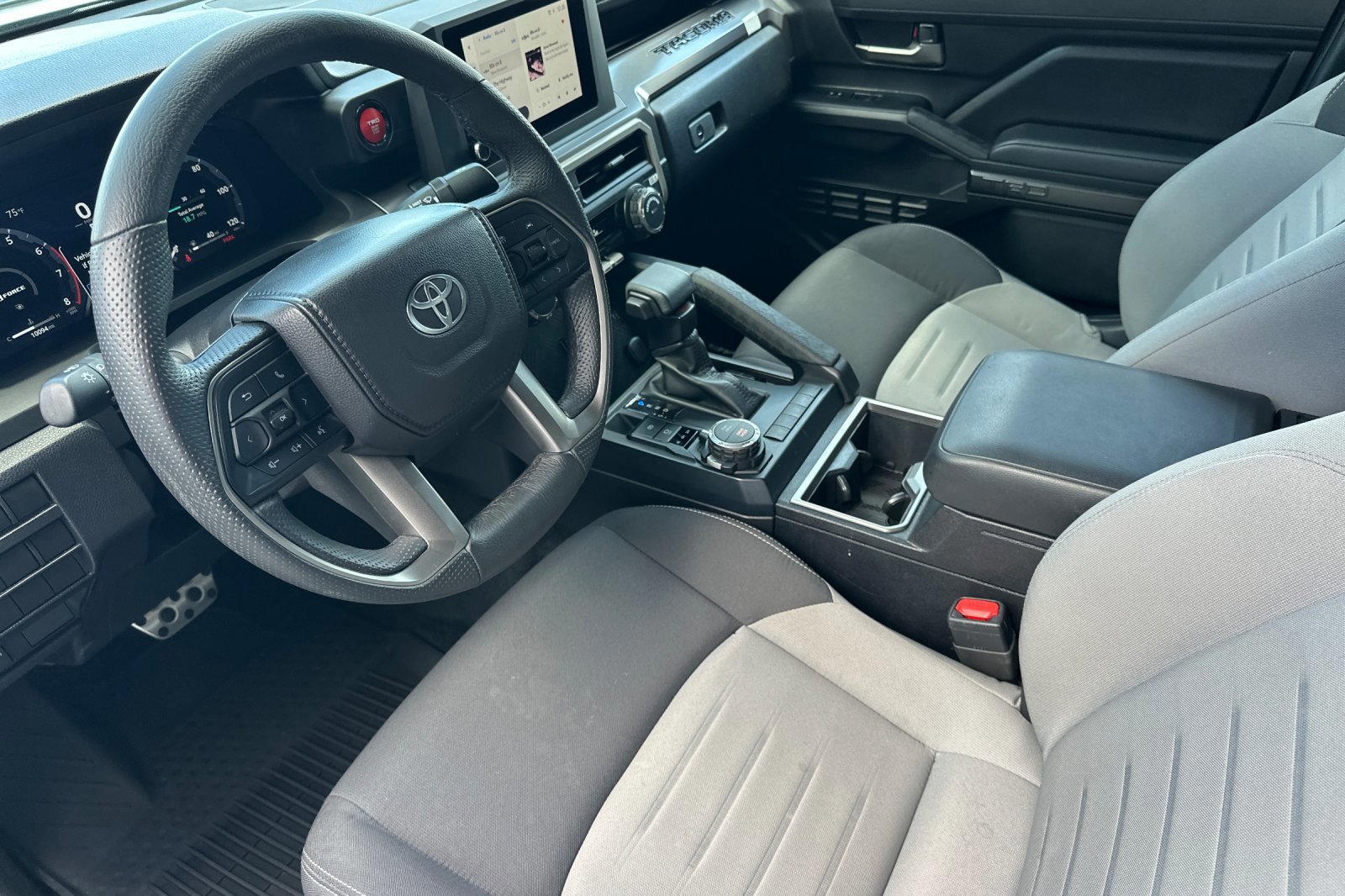 Certified 2025 Toyota Tacoma TRD Sport AWD/4WD image 9