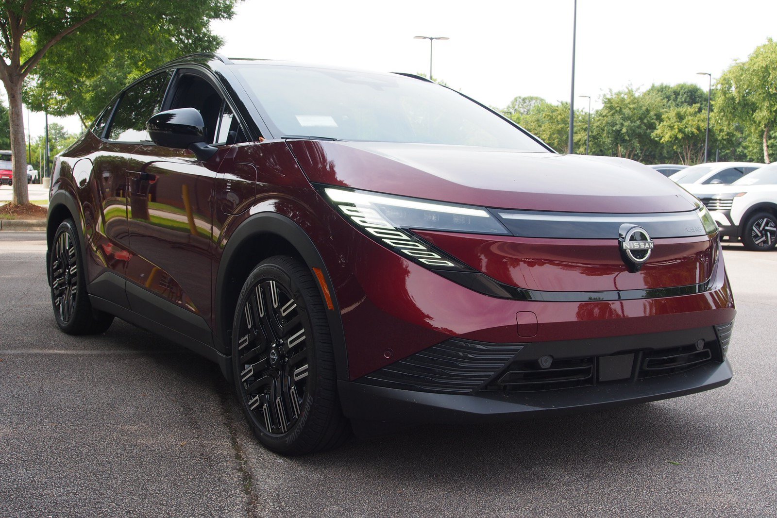 New 2026 Nissan Leaf Platinum+ FWD image 1