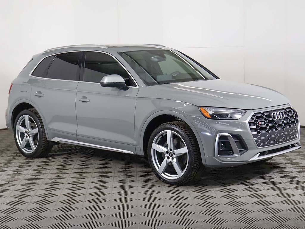 Used 2022 Audi SQ5 Premium Plus w/ Premium Plus Package image 59