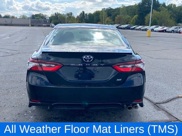 Used 2023 Toyota Camry SE image 4