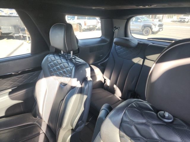 Used 2022 Hyundai Palisade Calligraphy w/ Winter Package image 14