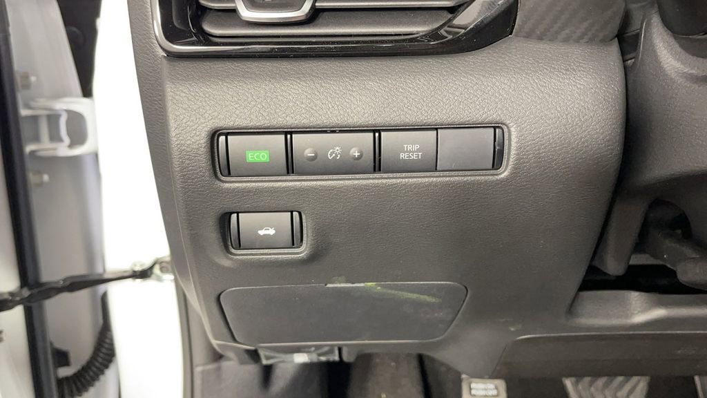 New 2025 Nissan Sentra SV image 28