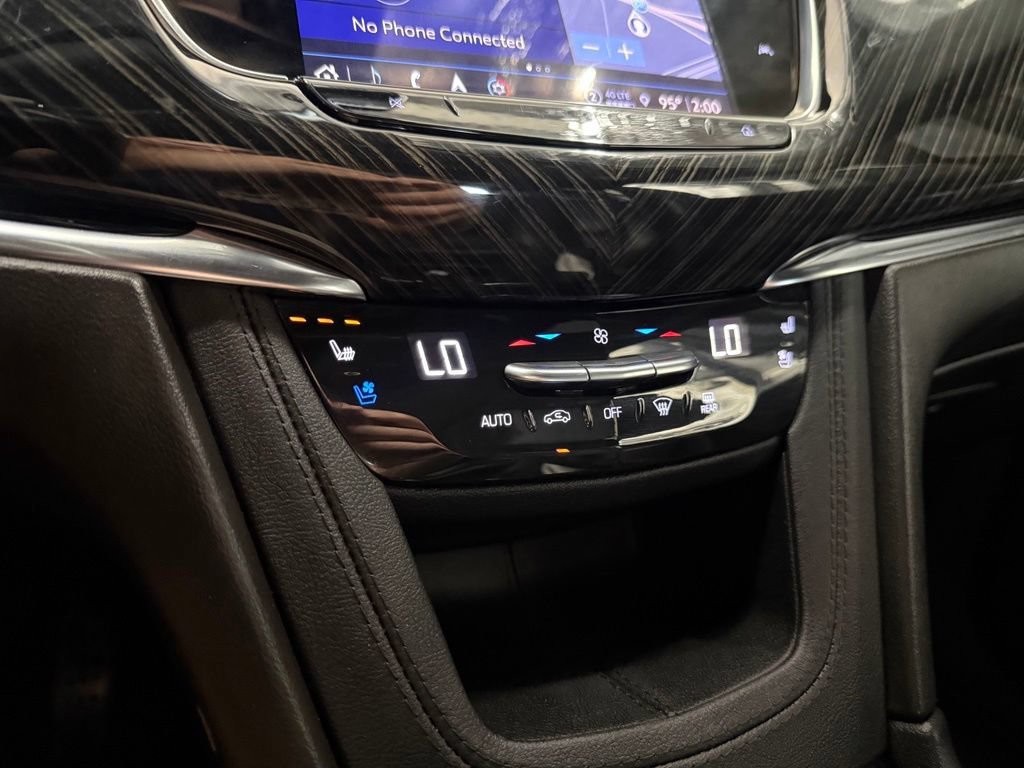 Used 2023 Cadillac XT6 Premium Luxury AWD/4WD image 18
