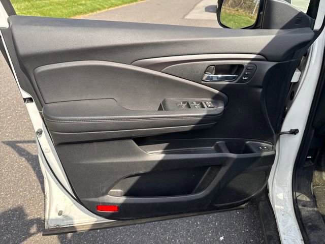 Used 2021 Honda Pilot Special Edition image 19