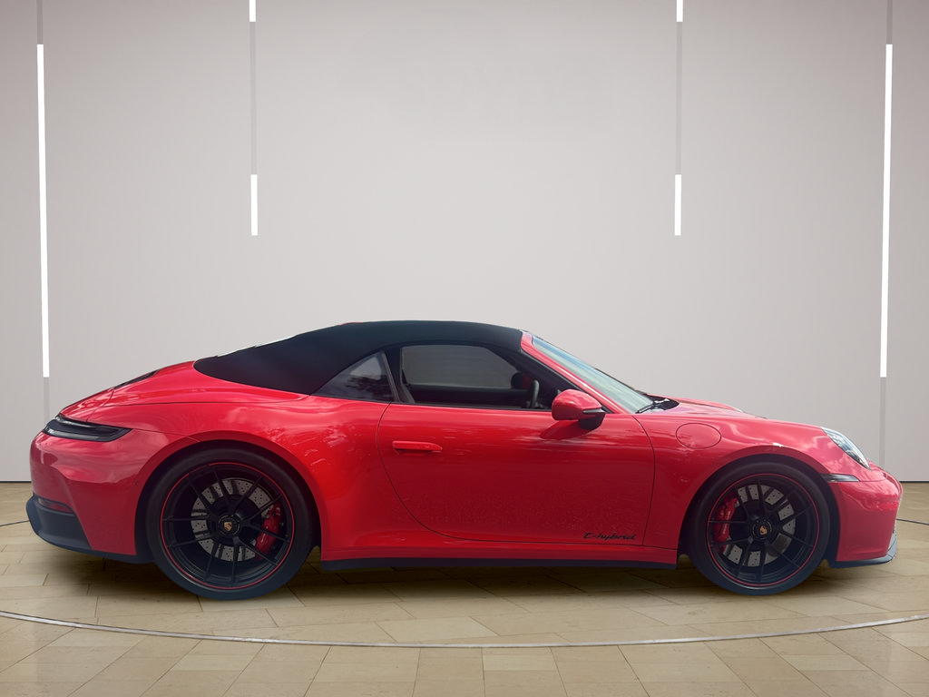 Certified 2026 Porsche 911 Carrera 4 GTS AWD/4WD image 9