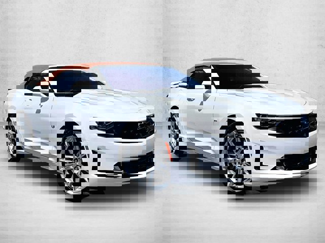 Used 2020 Chevrolet Camaro LT w/ RS Package image 11