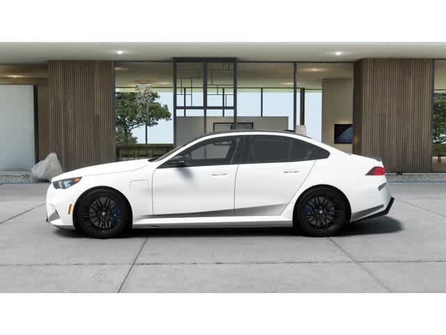 New 2026 BMW M5 w/ Carbon Package AWD/4WD image 4