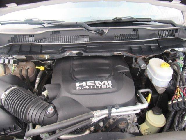 Used 2018 RAM 2500 Tradesman w/ Chrome Appearance Group AWD/4WD image 40