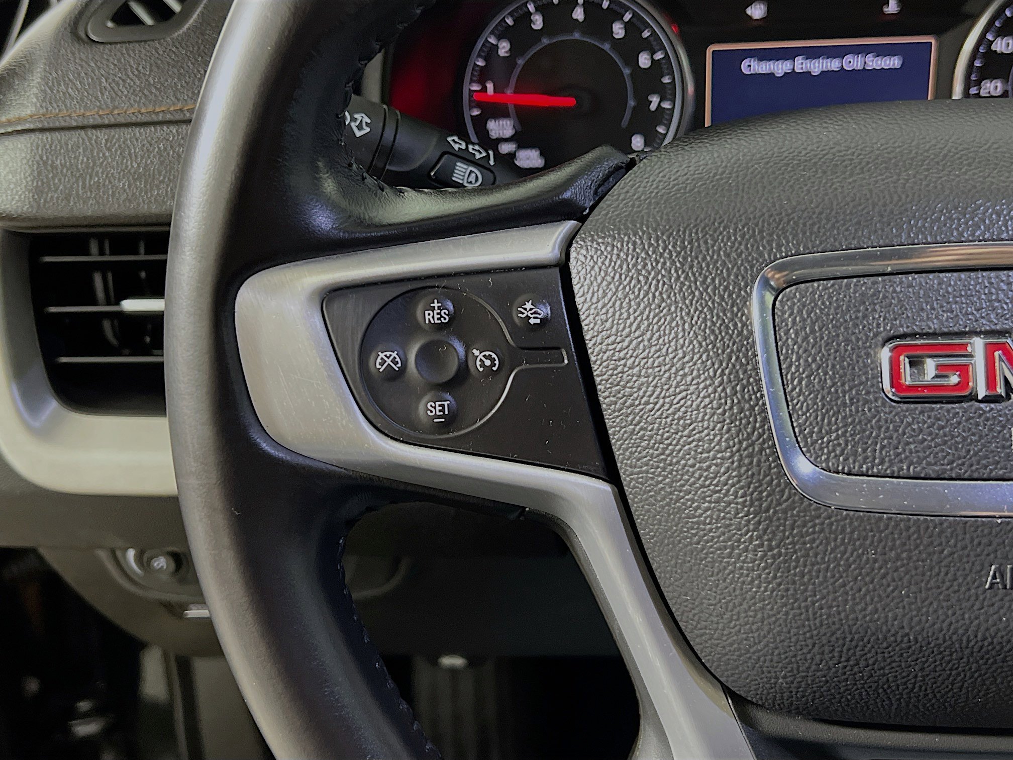 Used 2020 GMC Terrain SLE w/ Driver Convenience Package image 19