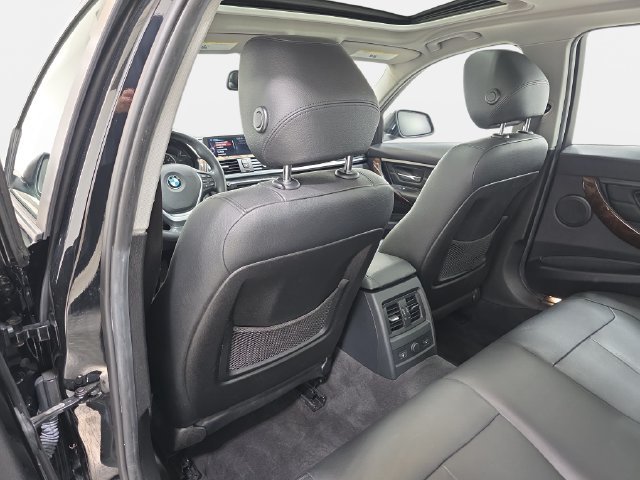 Used 2015 BMW 328i xDrive Sedan AWD/4WD image 12