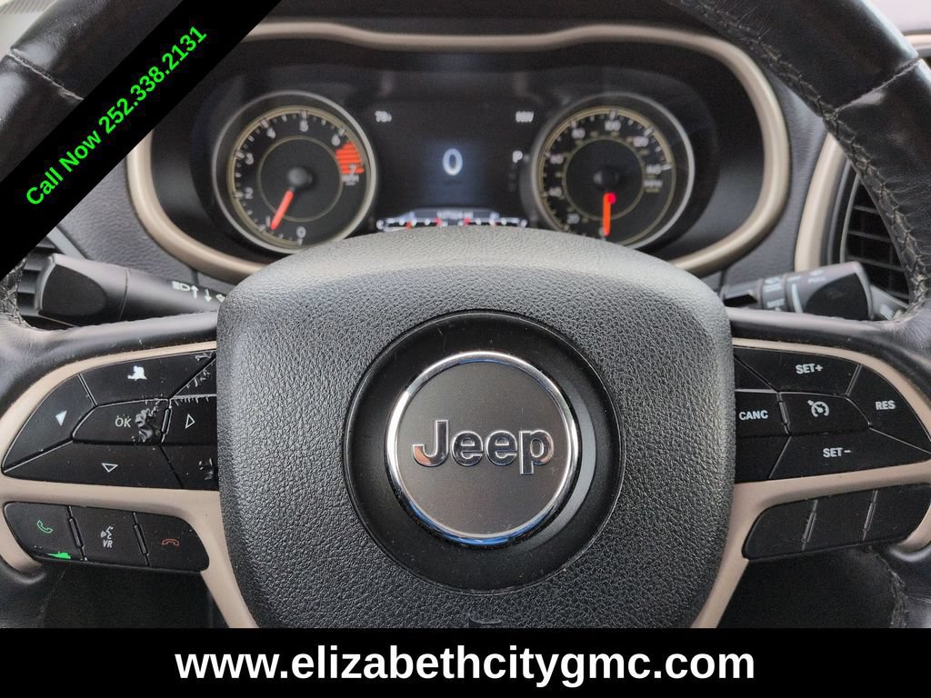 Used 2018 Jeep Cherokee Limited FWD image 26