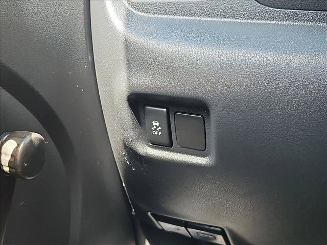 Used 2015 Nissan Versa S Plus FWD image 17
