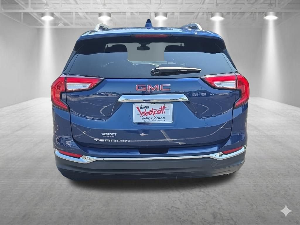 Certified 2022 GMC Terrain SLT FWD image 5