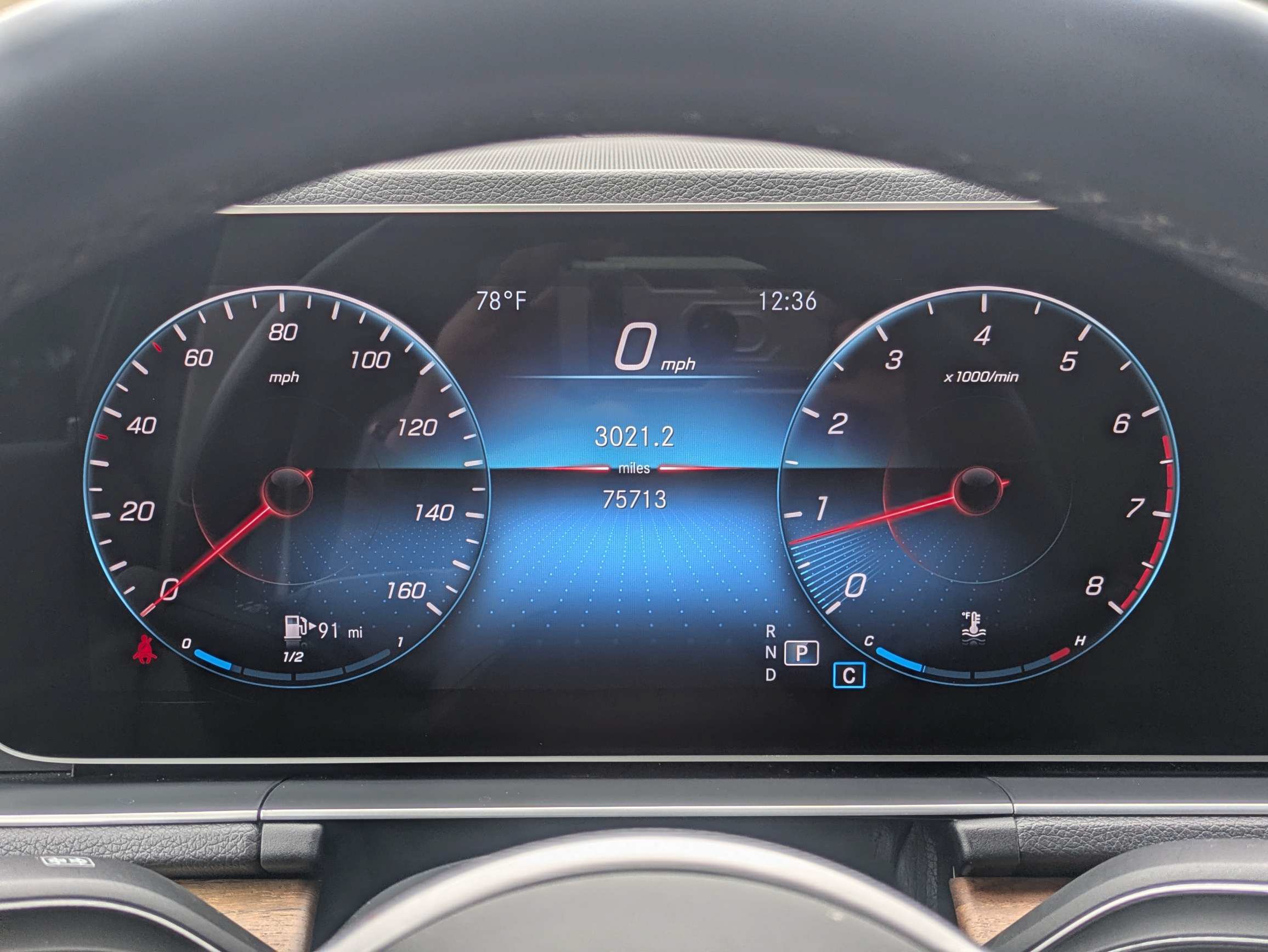 Used 2021 Mercedes-Benz GLE 350 4MATIC image 26