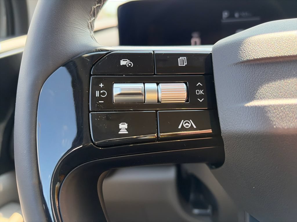 New 2027 Kia Carnival FWD image 13