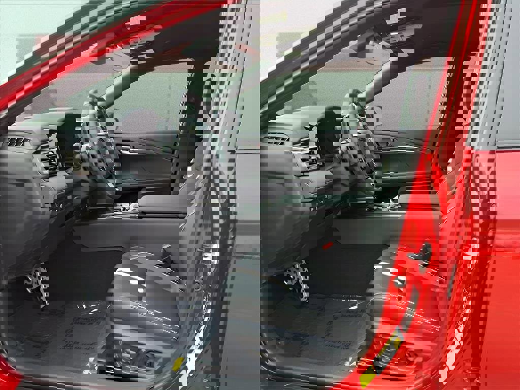 Used 2026 Toyota Camry SE image 14