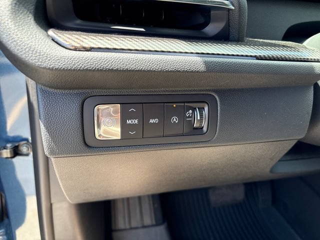 New 2026 Chevrolet Traverse High Country w/ LPO, Floor Liner Package AWD/4WD image 17