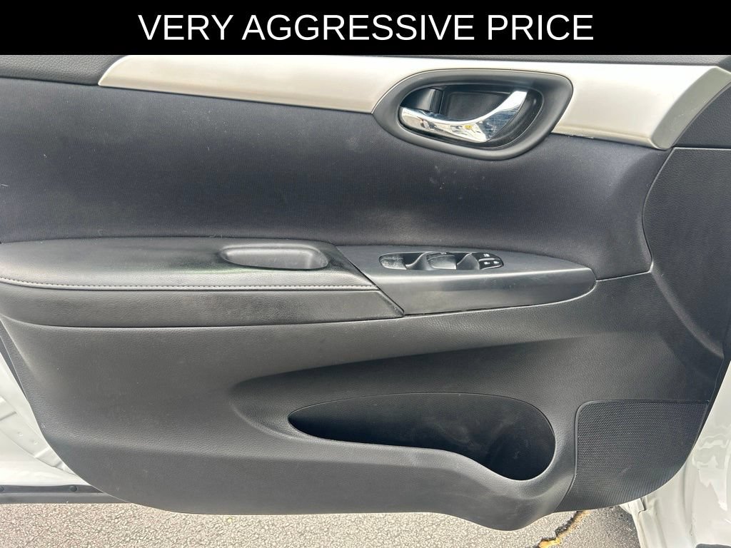 Used 2016 Nissan Sentra S FWD image 7