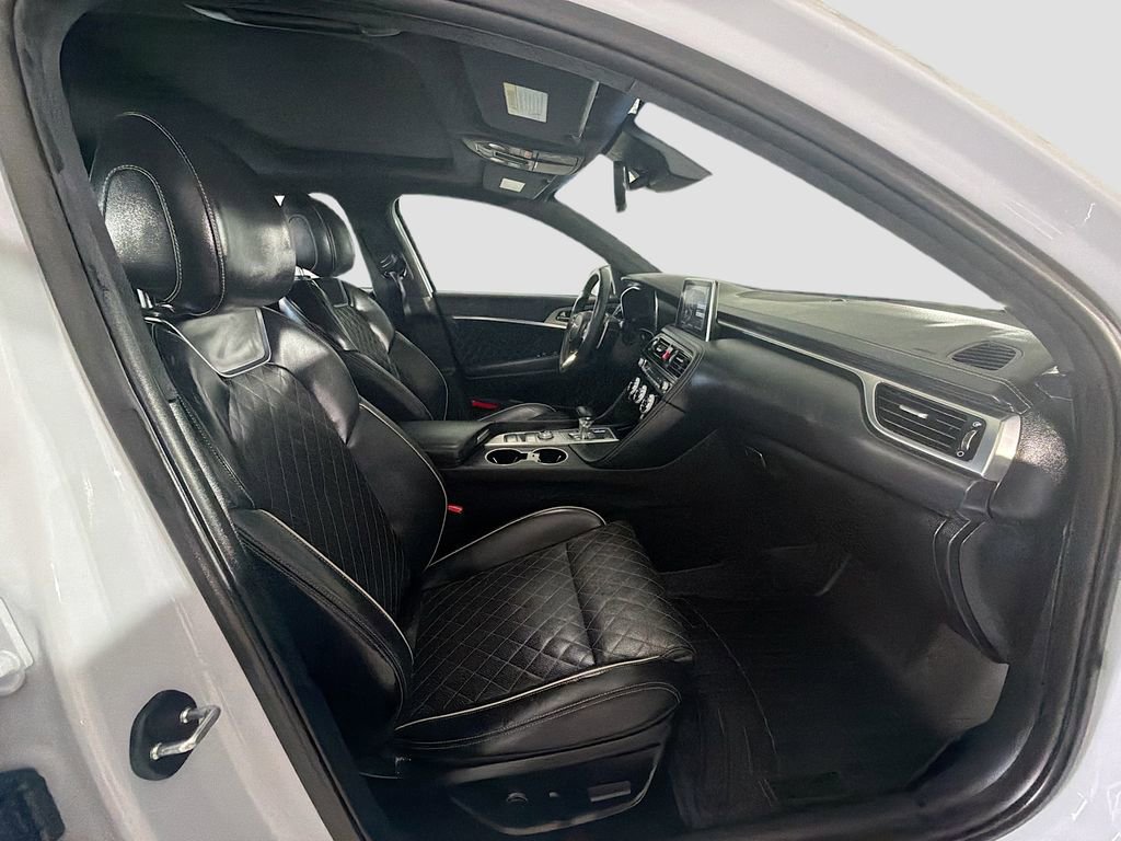Used 2021 Genesis G70 3.3T w/ Sport Package image 32