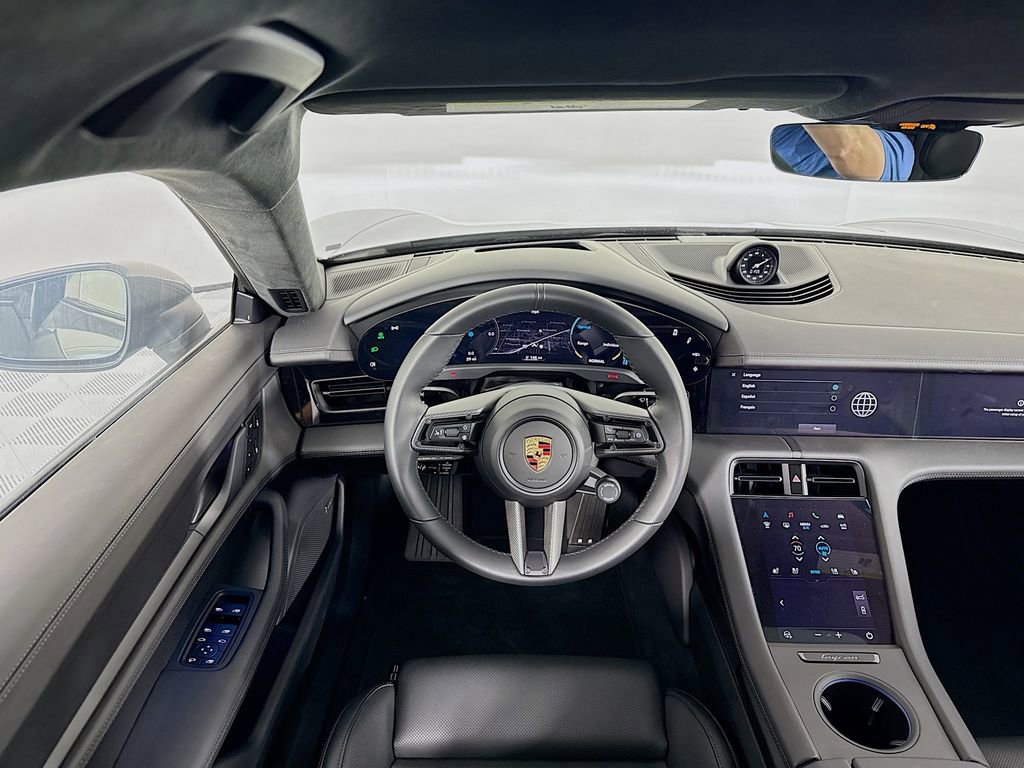 Used 2024 Porsche Taycan GTS image 20