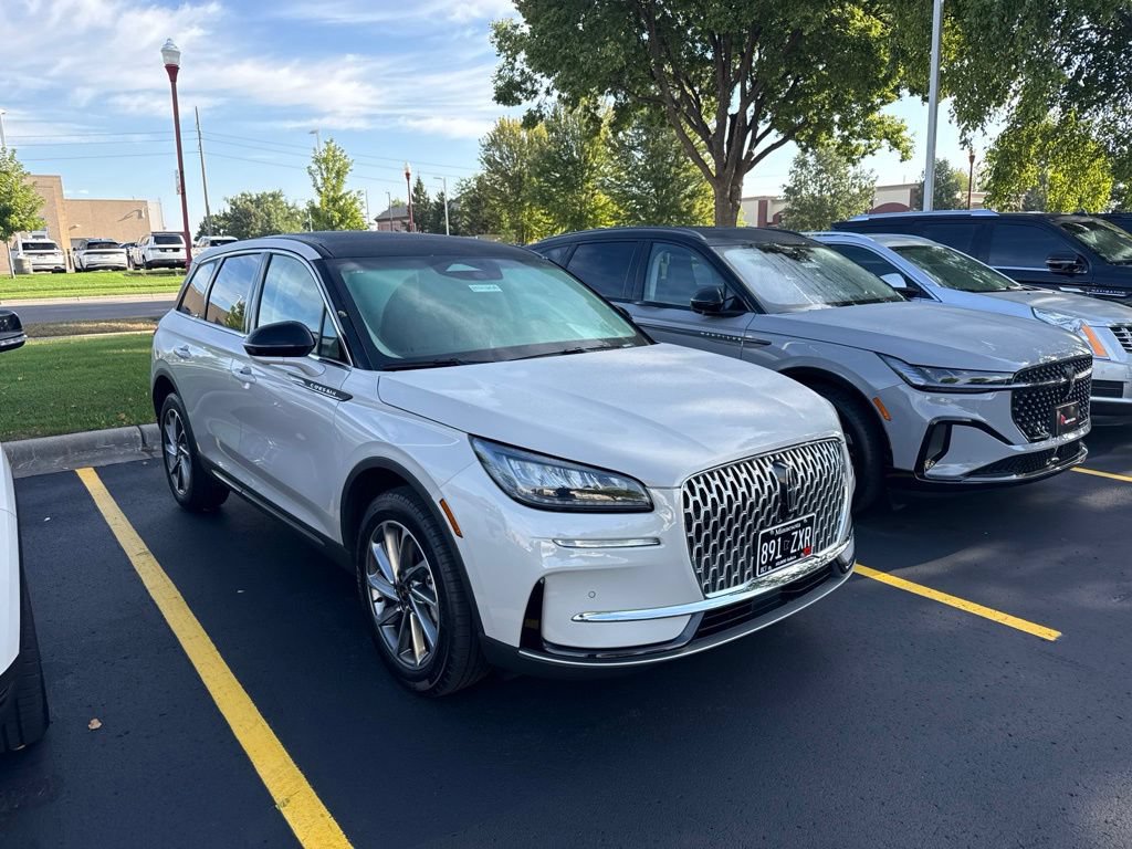 Used 2024 Lincoln Corsair AWD w/ Equipment Group 101A video 2