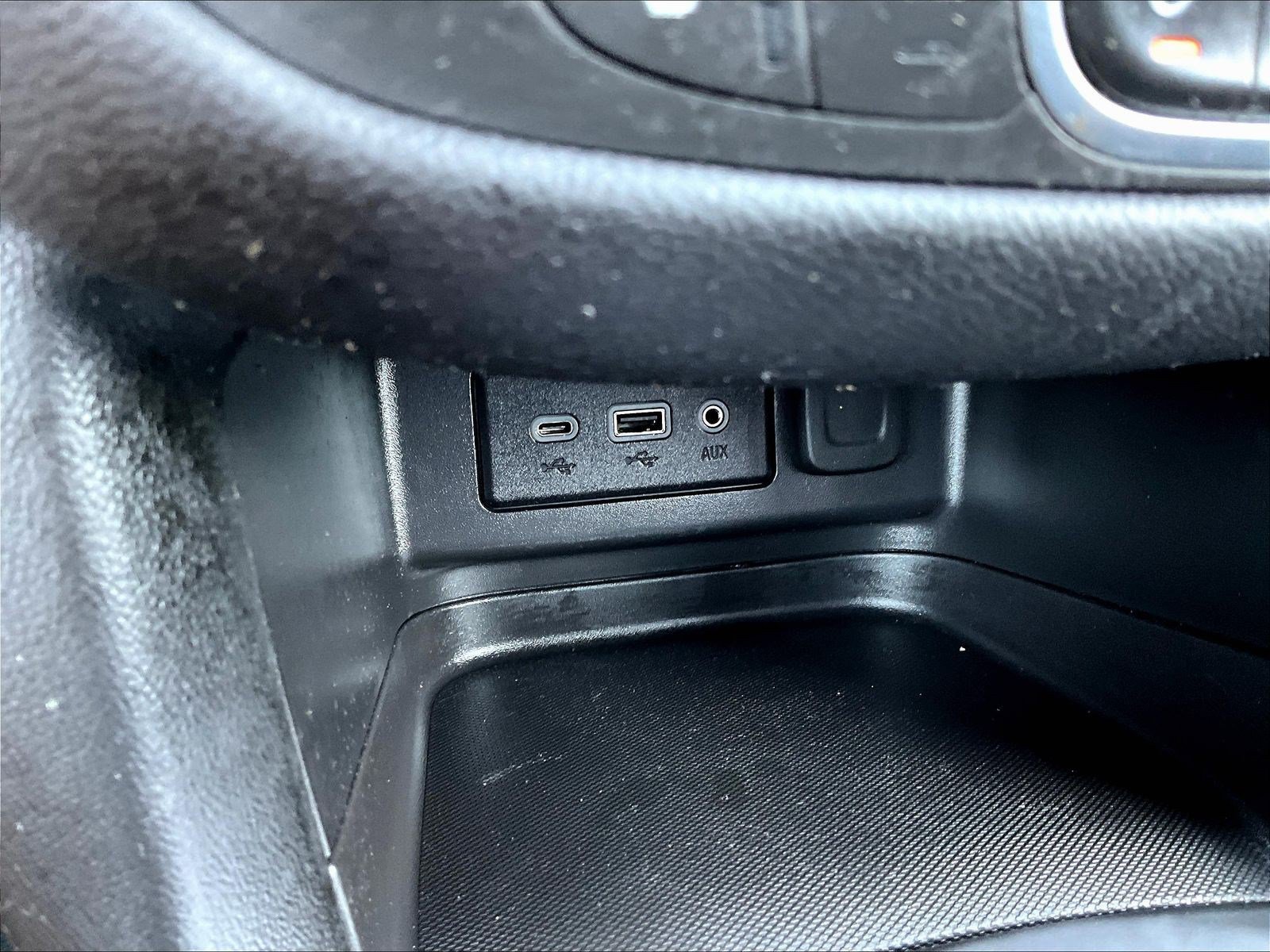 Used 2022 Chevrolet Equinox LT FWD image 16