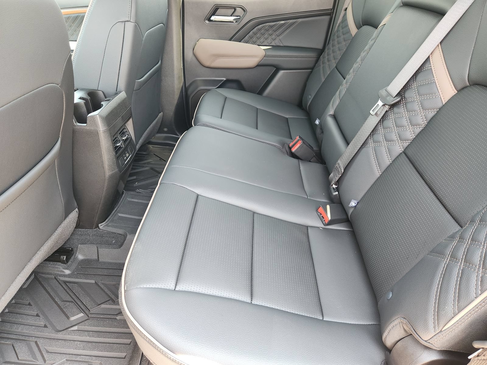 New 2026 GMC Canyon Denali AWD/4WD image 35