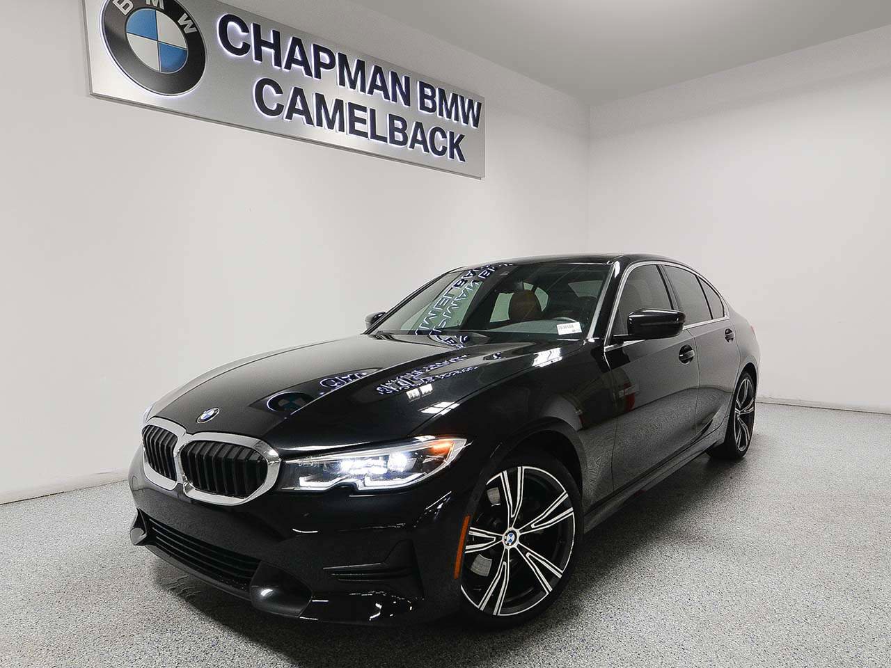 Used 2022 BMW 330i Sedan w/ Premium Package 2 RWD image 1