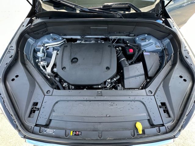 Used 2023 Volvo XC90 B6 Plus AWD/4WD image 32