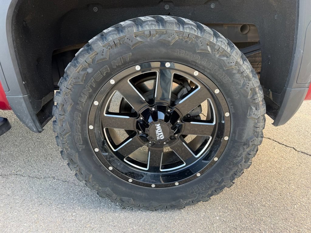 Used 2022 GMC Sierra 1500 SLT AWD/4WD image 30