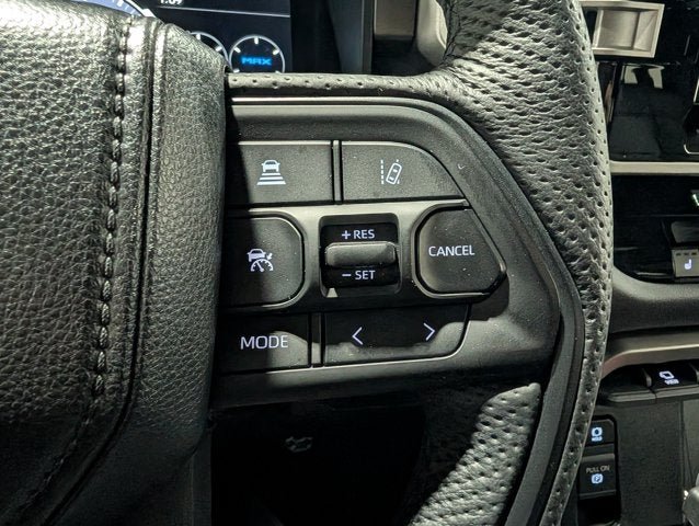 Used 2025 Toyota Sequoia 4WD image 24