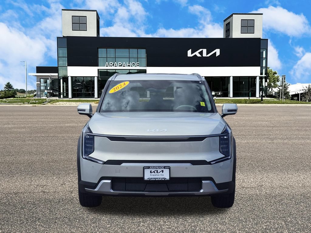 Certified 2024 Kia EV9 Wind AWD/4WD image 4