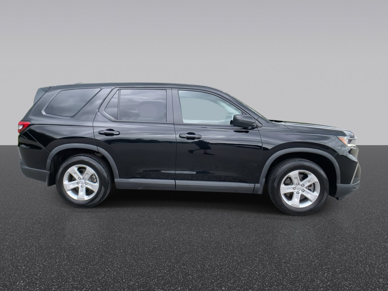 Certified 2023 Honda Pilot LX image 10