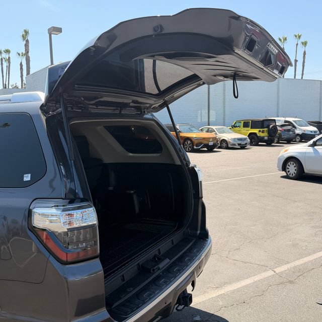 Used 2021 Toyota 4Runner Limited RWD image 8