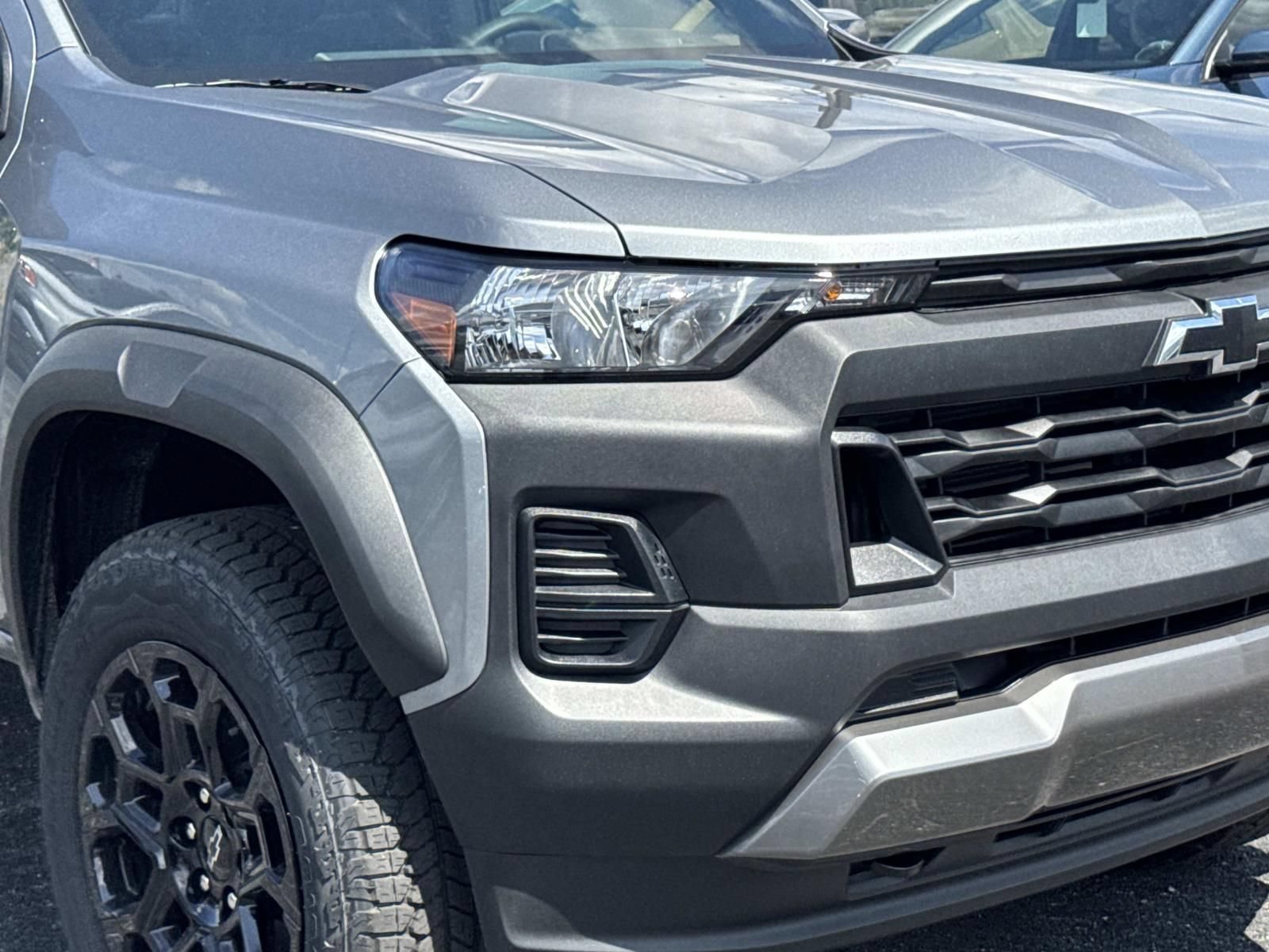 New 2026 Chevrolet Colorado Trail Boss w/ Midnight Edition AWD/4WD image 7