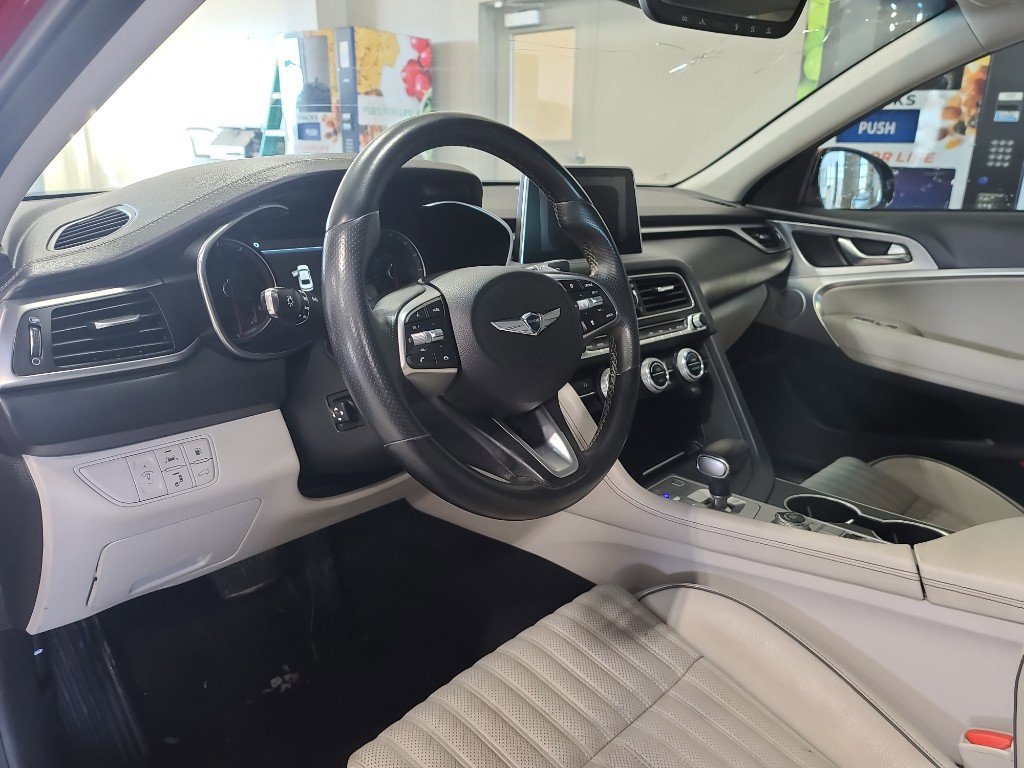 Used 2020 Genesis G70 2.0T w/ Elite Package image 7