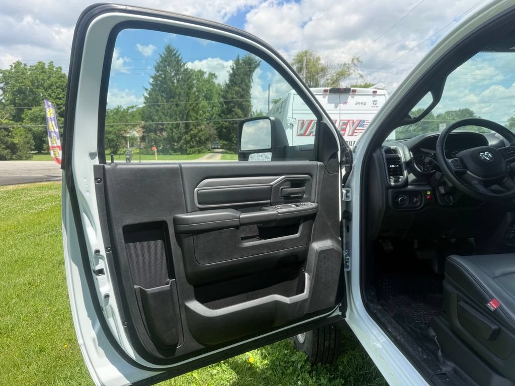 New 2024 RAM 5500 Tradesman RWD image 16