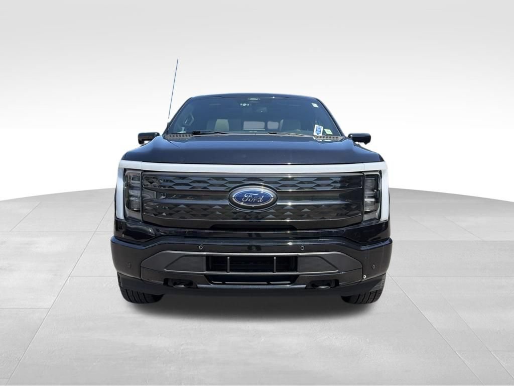 Used 2022 Ford F150 Lightning Platinum AWD/4WD image 10