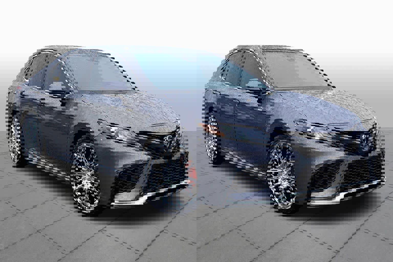 Used 2024 Toyota Camry XSE image 2