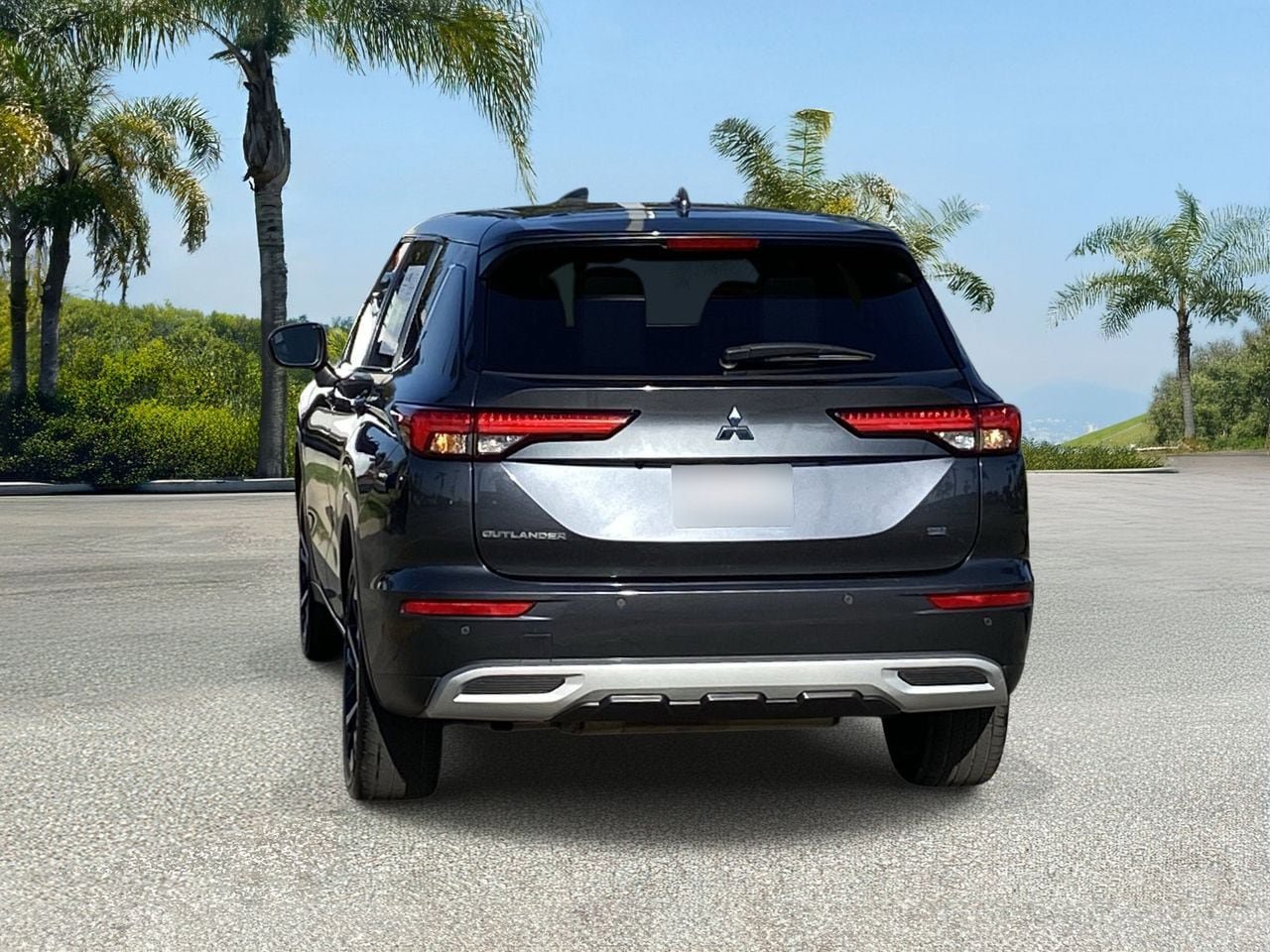 Used 2024 Mitsubishi Outlander SE FWD image 4