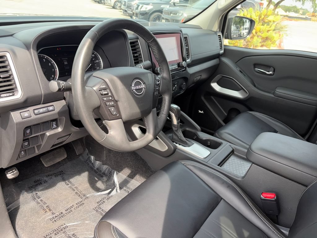 Used 2024 Nissan Frontier SL w/ Technology Package RWD image 7