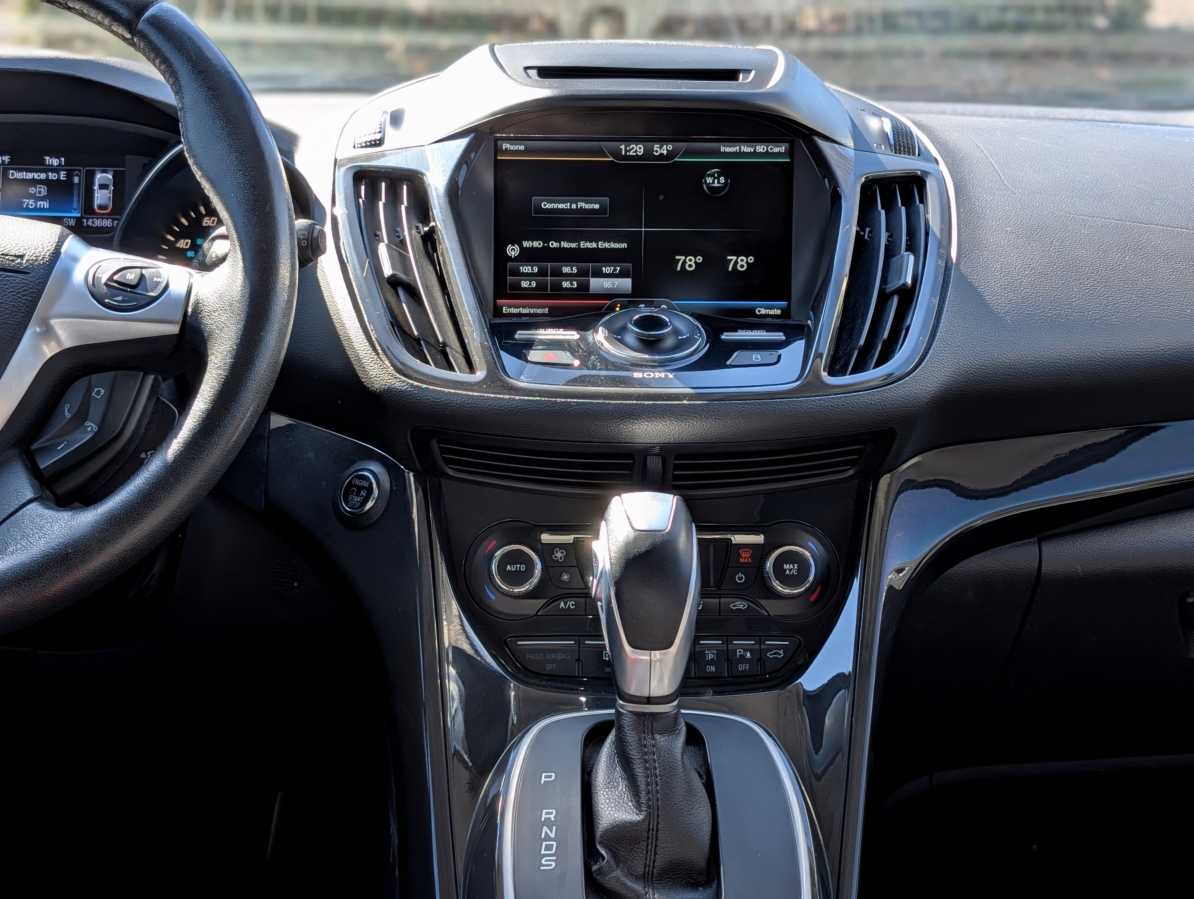 Used 2014 Ford Escape Titanium w/ Equipment Group 401A image 15