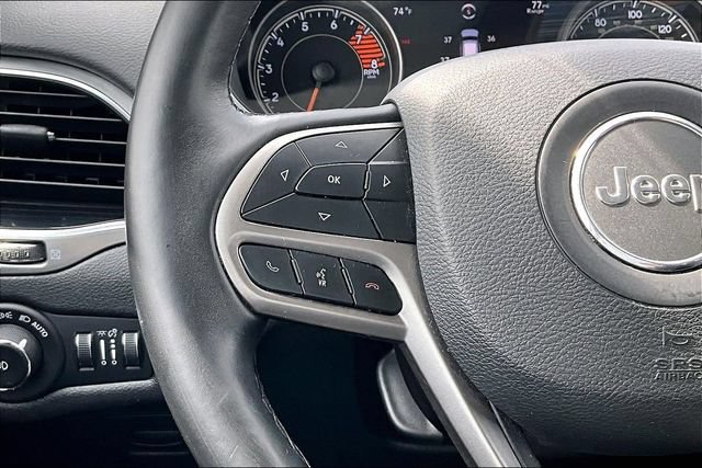Used 2019 Jeep Cherokee Limited AWD/4WD image 11