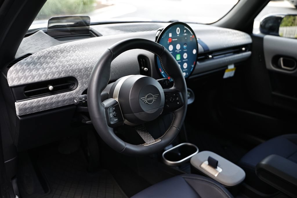 Used 2025 MINI Cooper S FWD image 18
