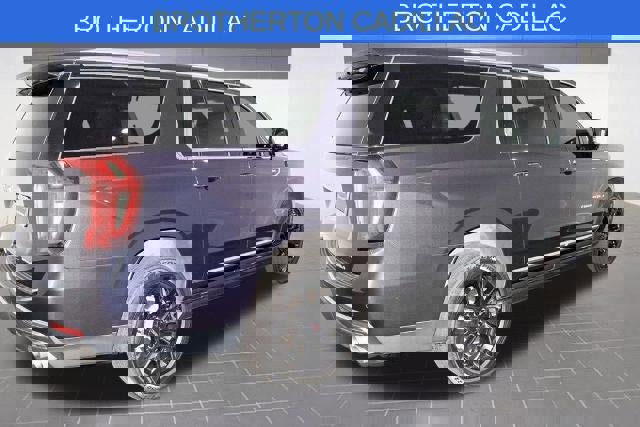 Used 2023 GMC Yukon XL Denali image 4