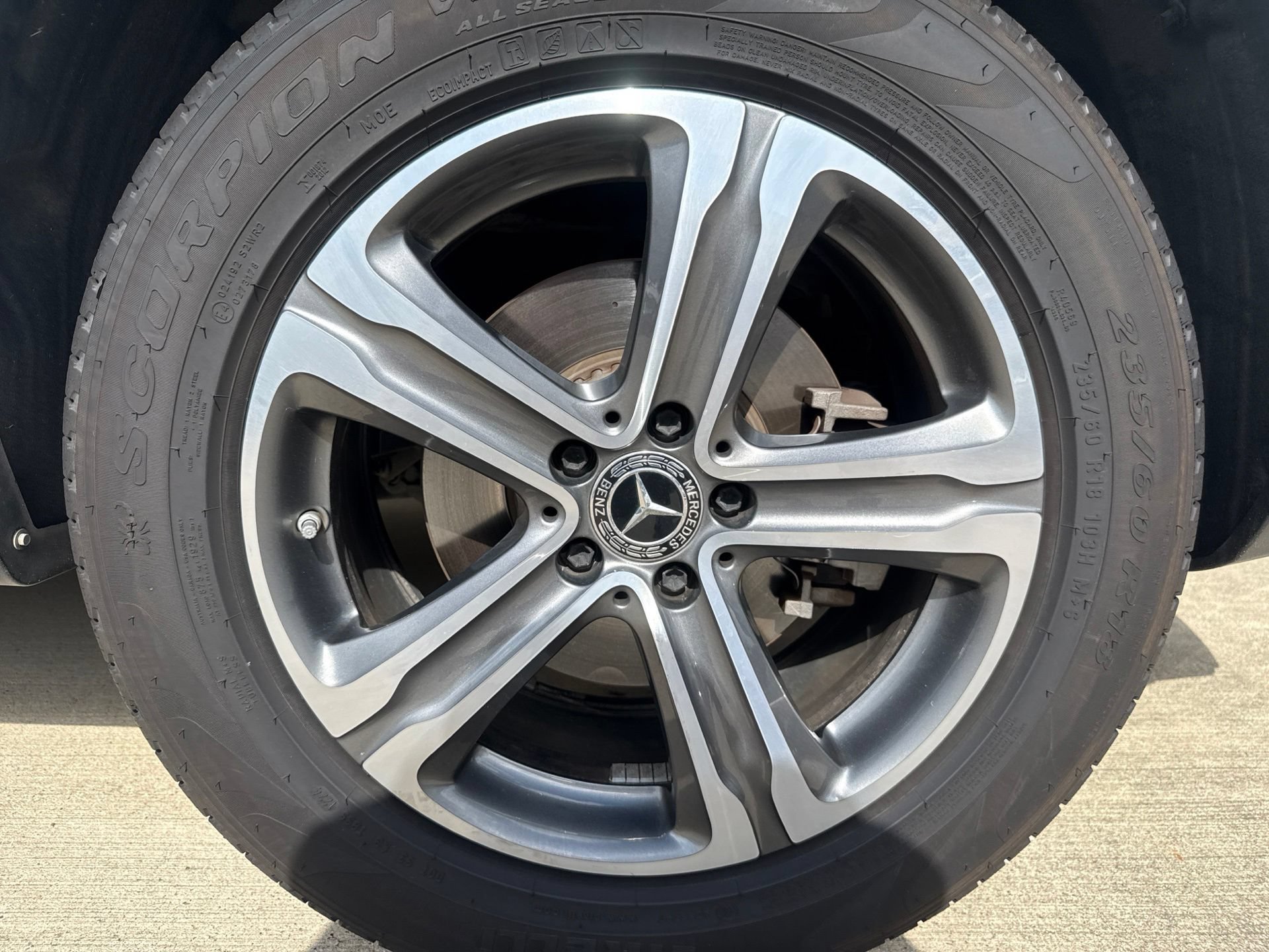 Used 2019 Mercedes-Benz GLC 300 4MATIC image 9