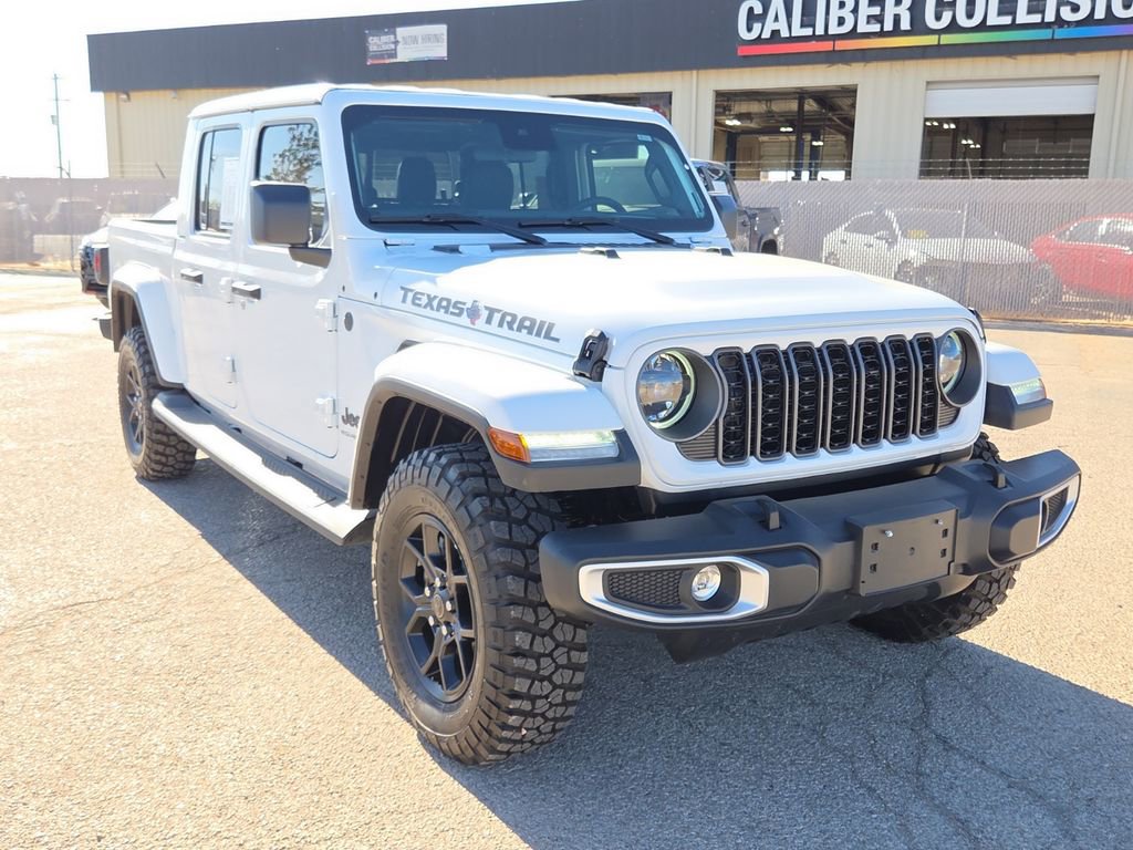 Used 2025 Jeep Gladiator Sport image 6