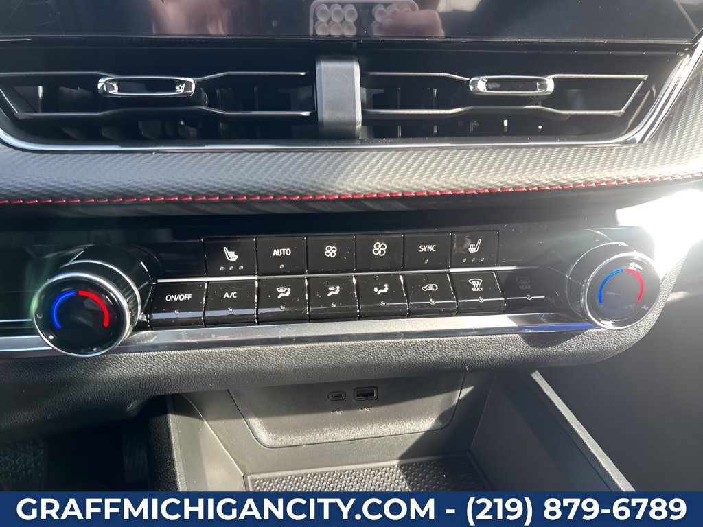 New 2027 Chevrolet Equinox RS FWD image 25