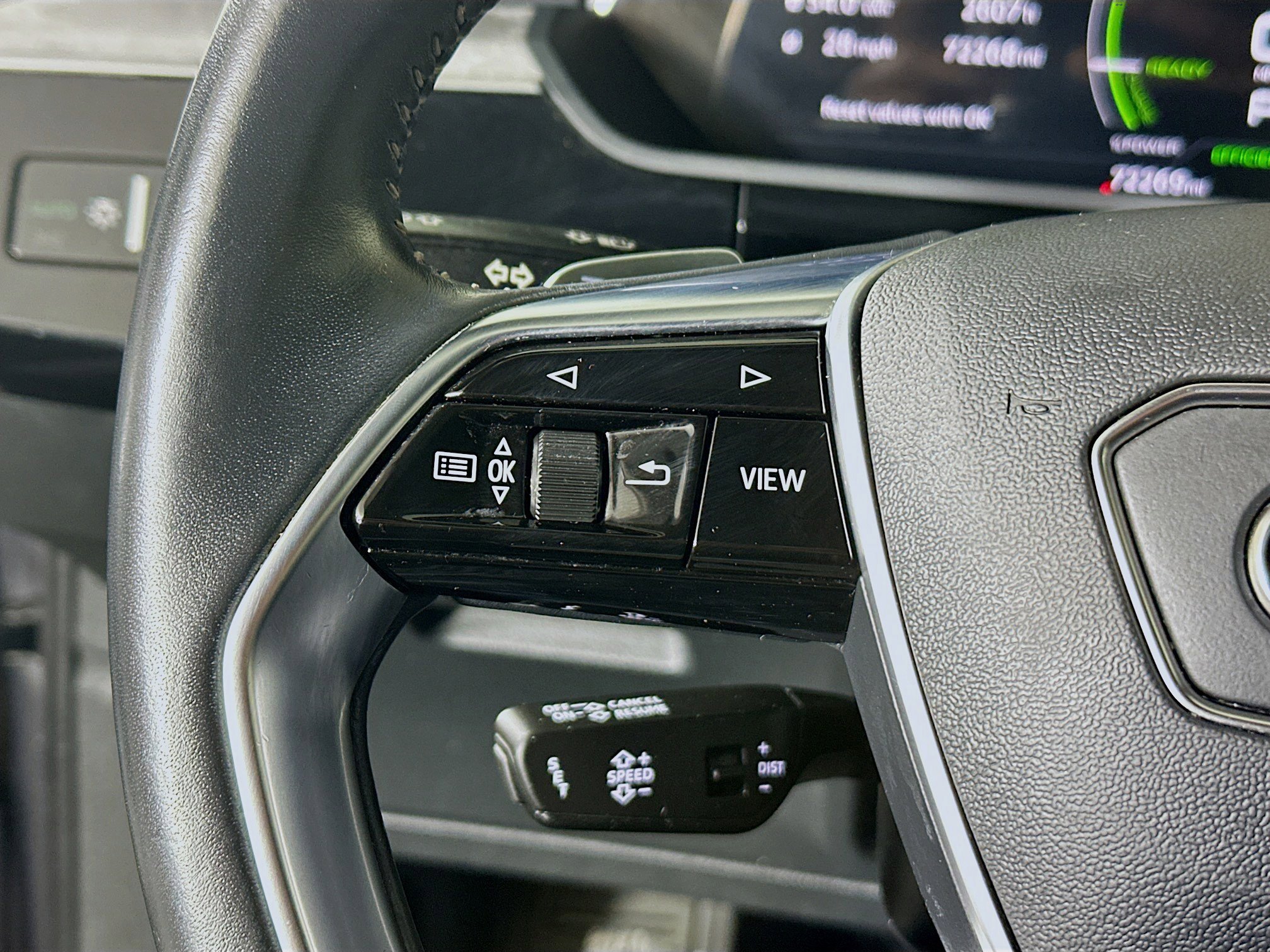 Used 2021 Audi e-tron Premium Plus w/ Premium Plus Package image 16